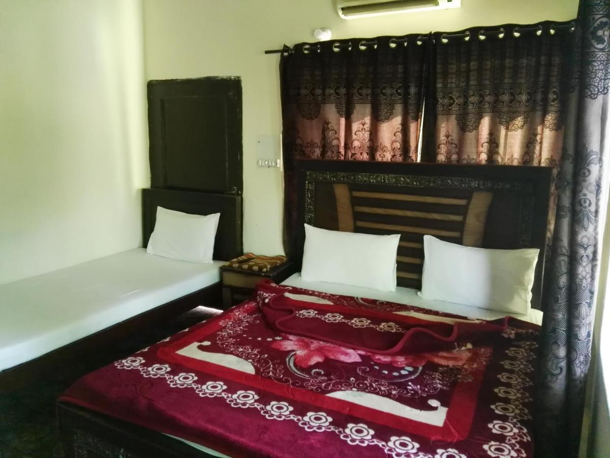 Khyber Inn イスラマバード エクステリア 写真