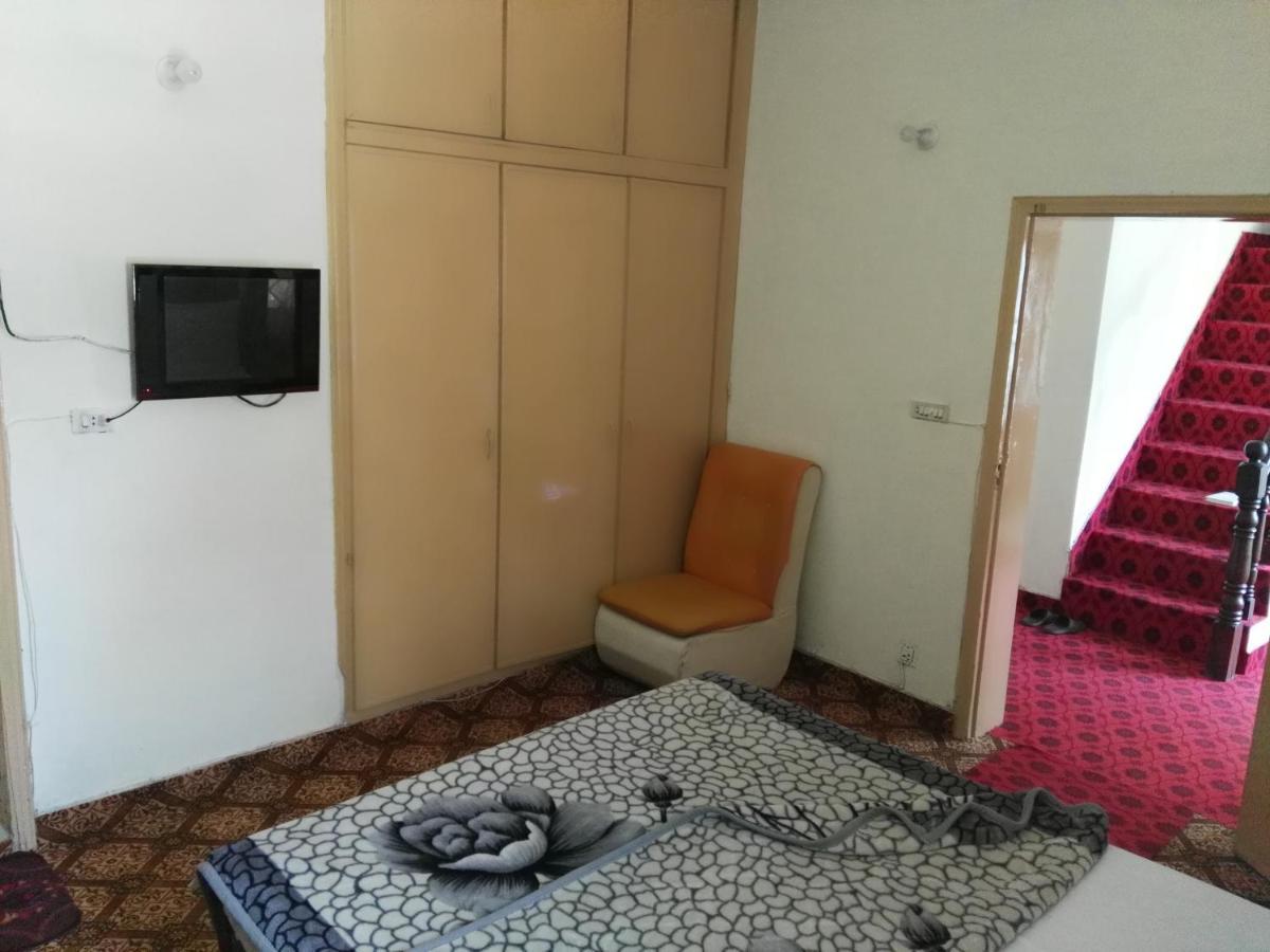 Khyber Inn イスラマバード エクステリア 写真